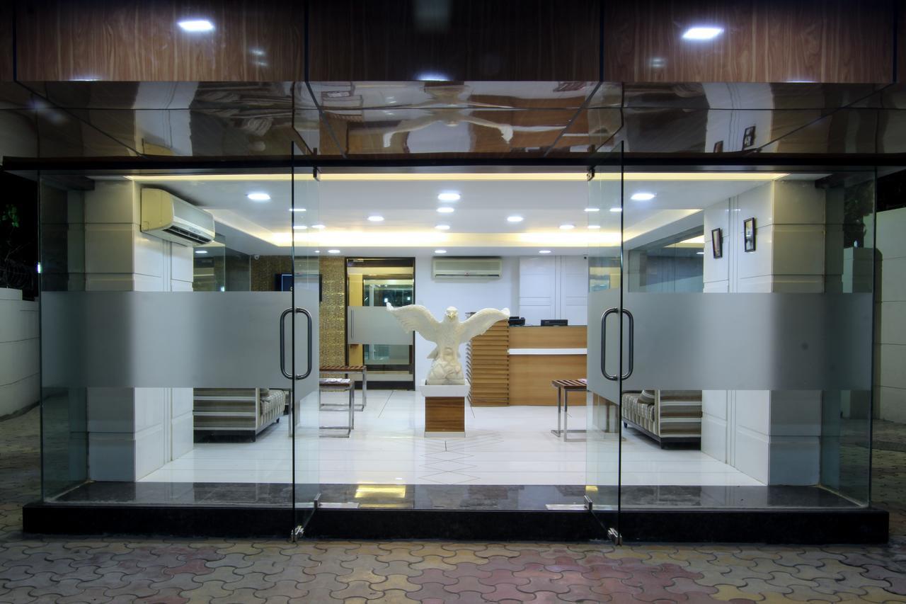 Golden Chariot The Boutique Hotel Mumbai Exterior foto